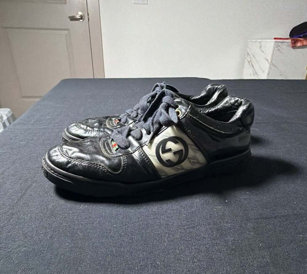 Gucci Black Patent Leather Interlocking G Logo Low Top Sneakers